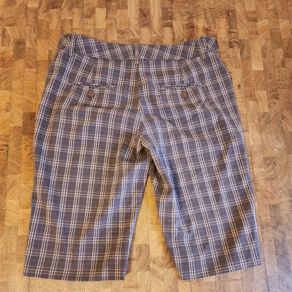 Express design studio Editor plaid shorts size 0. Casual,weekend, vacation. - Picture 2 of 13